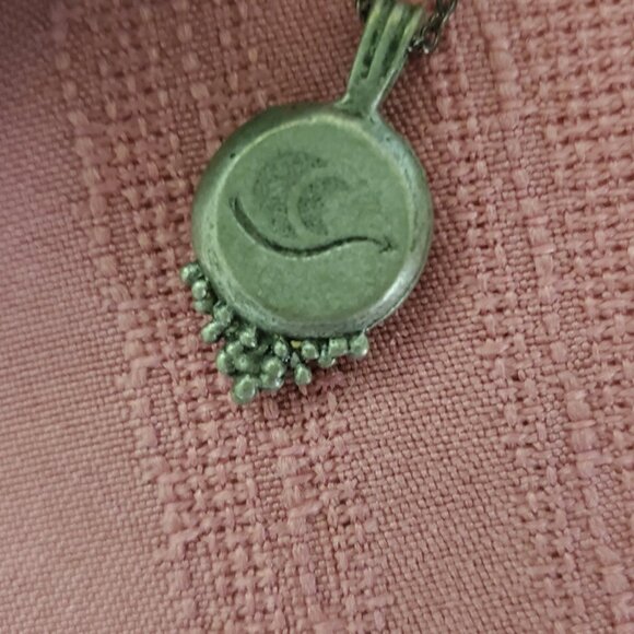 Moonglow necklace 3A phase moon glow pendant on chain - Picture 2 of 4